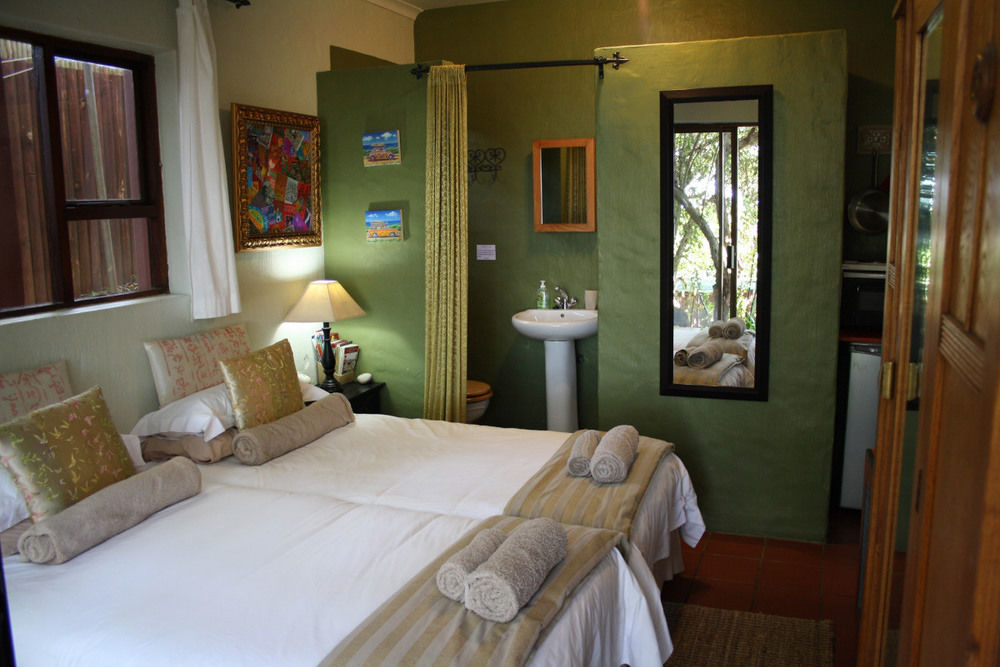 Zen Guesthouse Jeffreys Bay Exterior foto